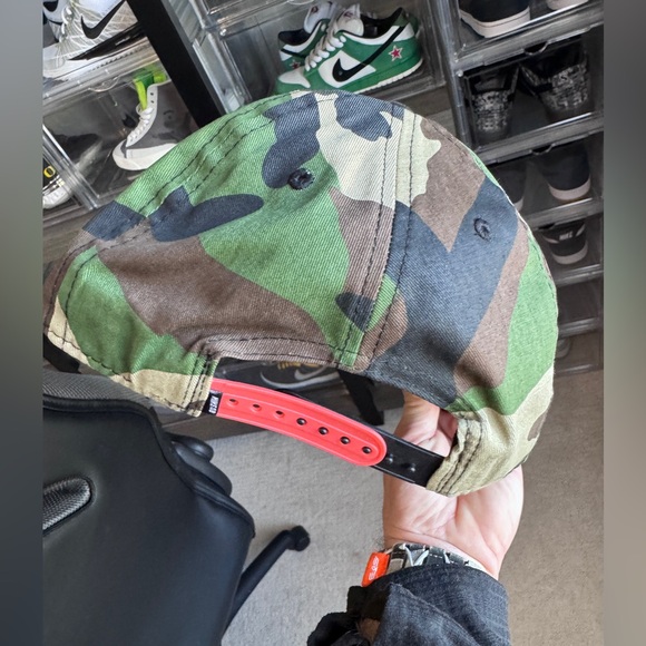 Nike SB ‘Brian Anderson’ Camo SnapBack Hat - Picture 9 of 10